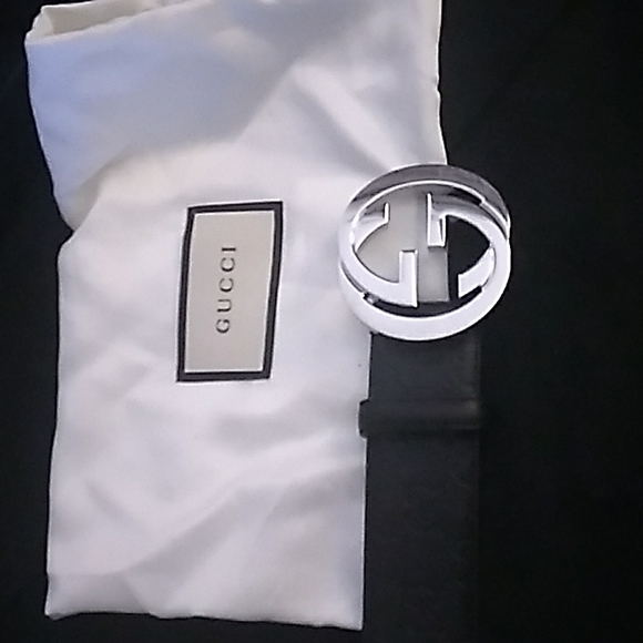 Authentic Gucci belt - Picture 1 of 7